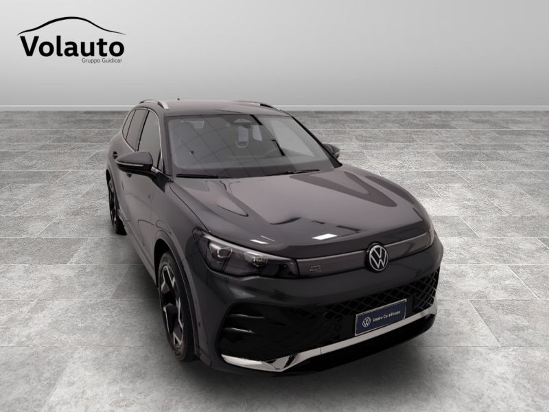 GuidiCar - VOLKSWAGEN Tiguan 2024 Tiguan 2.0 tdi R-Line dsg Usato