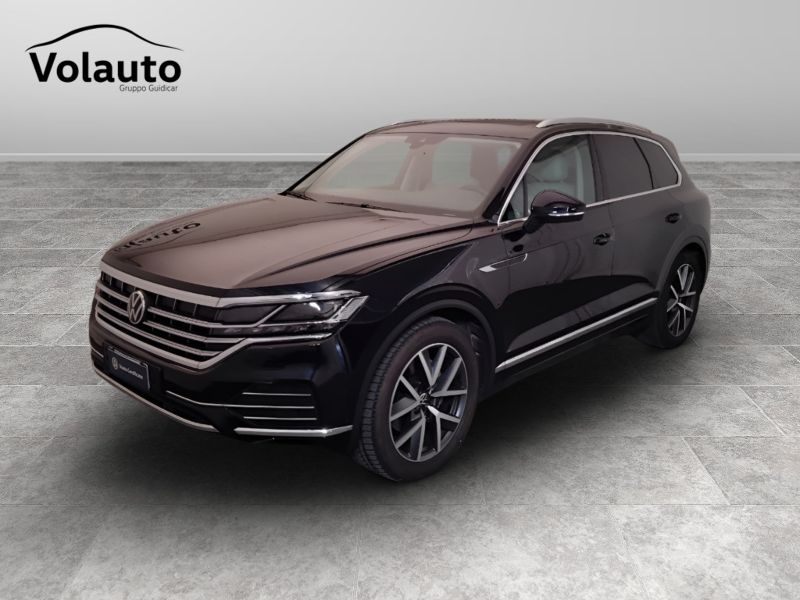 GuidiCar - VOLKSWAGEN Touareg 2021 Touareg 3.0 V6 tdi Elegance 231cv tiptronic Usato