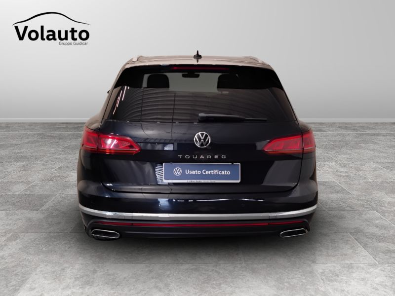 GuidiCar - VOLKSWAGEN Touareg 2021 Touareg 3.0 V6 tdi Elegance R-Line Exterior Pack 231cv tiptronic Usato