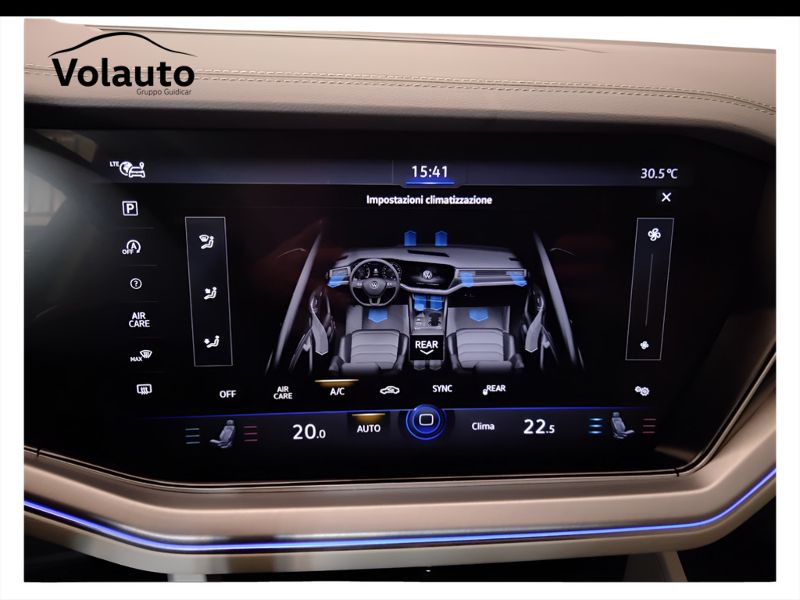 GuidiCar - VOLKSWAGEN Touareg 2021 Touareg 3.0 V6 tdi Elegance R-Line Exterior Pack 231cv tiptronic Usato