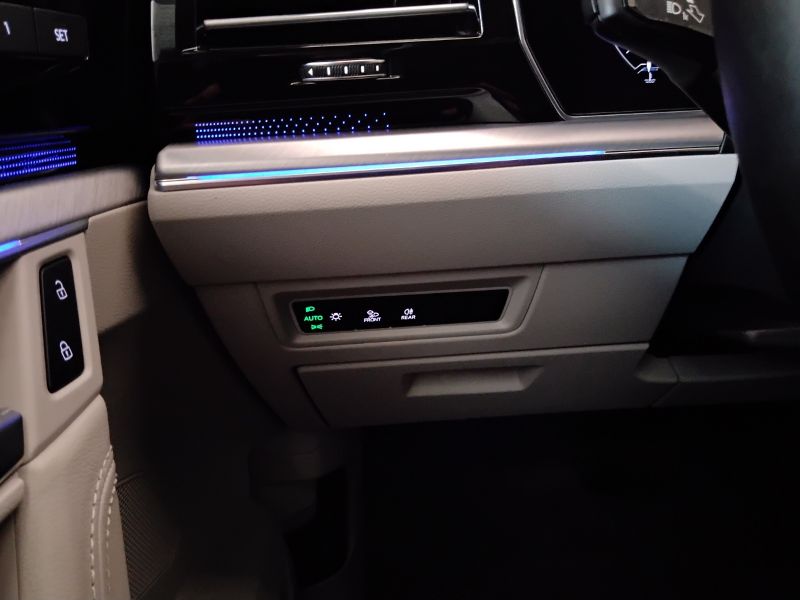 GuidiCar - VOLKSWAGEN Touareg 2021 Touareg 3.0 V6 tdi Elegance R-Line Exterior Pack 231cv tiptronic Usato