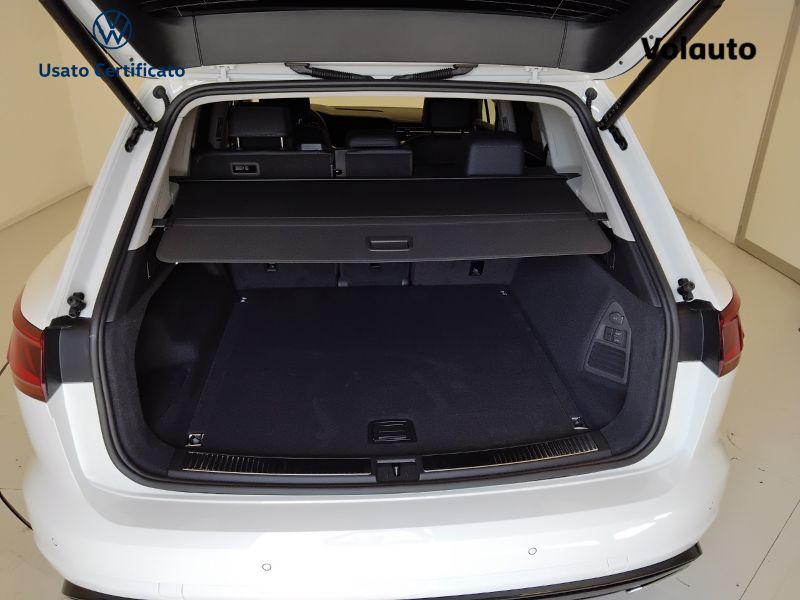 GuidiCar - VOLKSWAGEN Touareg                                  TOUAREG ELEGANCE 3.0 V6 TDI SCR 170 KW ( MY 23