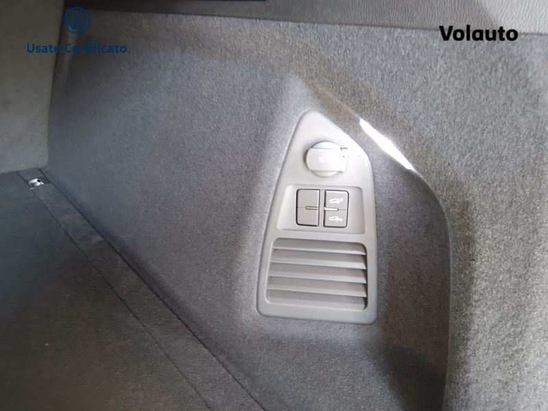 GuidiCar - VOLKSWAGEN Touareg                                  TOUAREG ELEGANCE 3.0 V6 TDI SCR 170 KW ( MY 23