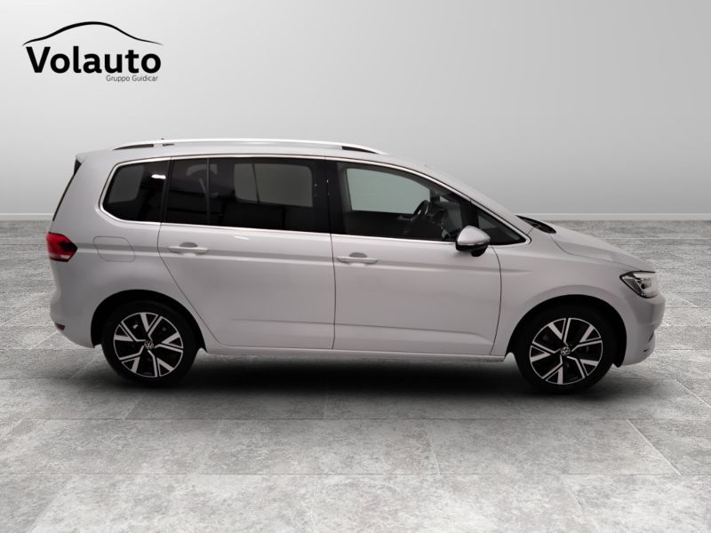 GuidiCar - VOLKSWAGEN Touran 2024 Touran 2.0 tdi Executive dsg Usato