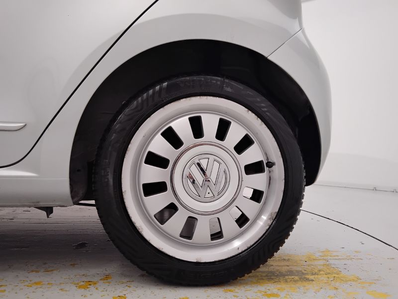 GuidiCar - VOLKSWAGEN up! 2014 up! 1.0 High up! 75cv 5p Usato
