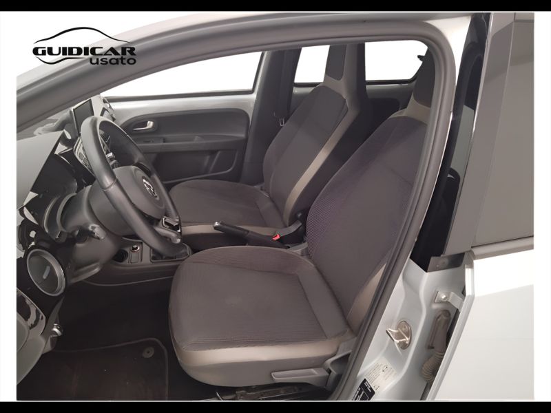 GuidiCar - VOLKSWAGEN up! 2014 up! 1.0 High up! 75cv 5p Usato
