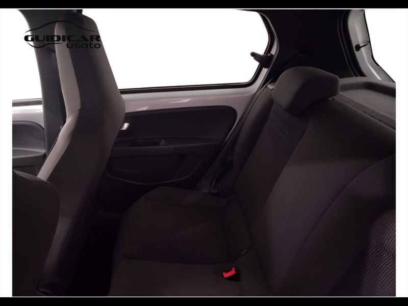 GuidiCar - VOLKSWAGEN up! 2014 up! 1.0 High up! 75cv 5p Usato