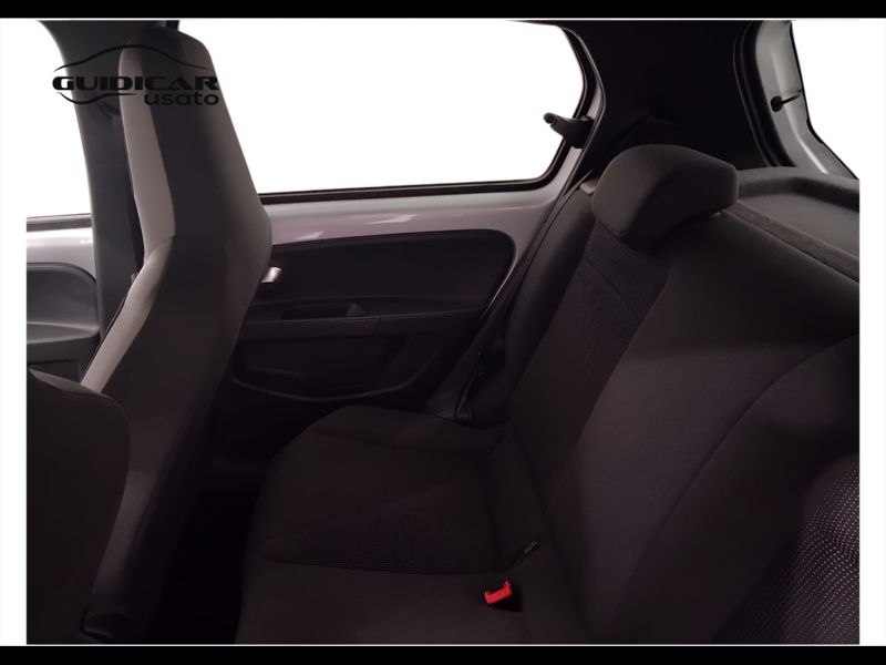 GuidiCar - VOLKSWAGEN up! 2014 up! 1.0 High up! 75cv 5p Usato