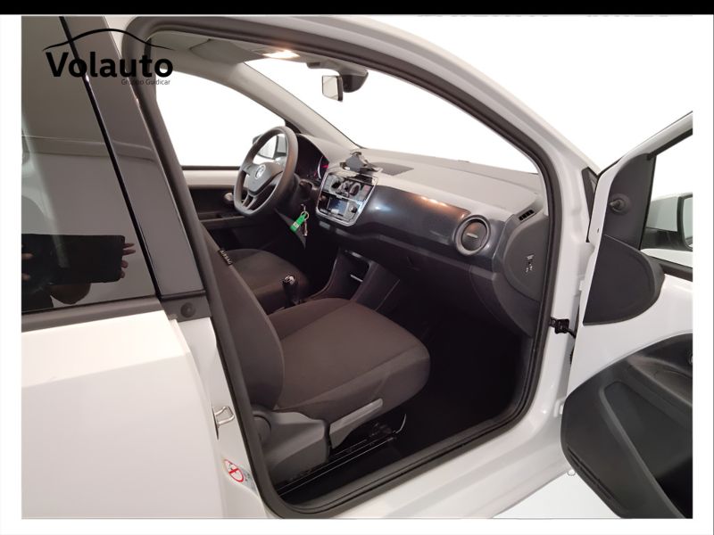 GuidiCar - VOLKSWAGEN up! 2022 up! 5p 1.0 eco up! Move up! 68cv my20 Usato