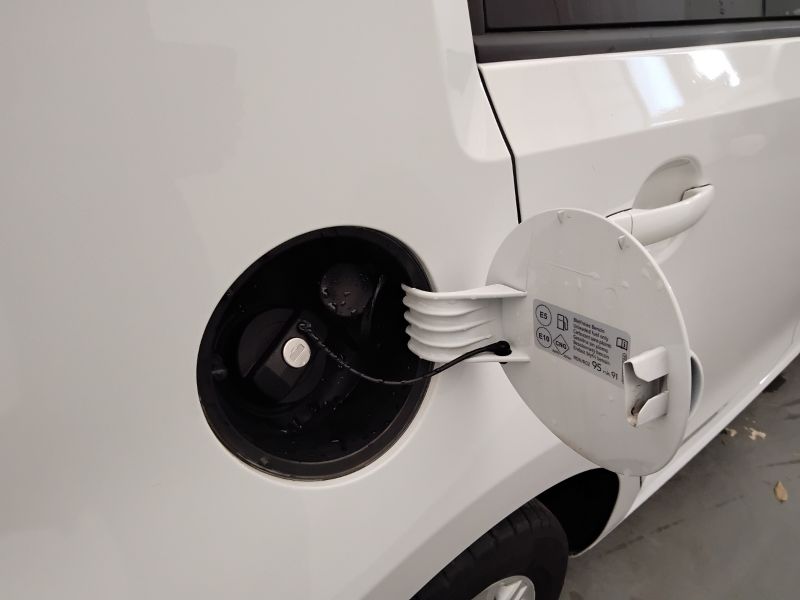 GuidiCar - VOLKSWAGEN up! 2022 up! 5p 1.0 eco up! Move up! 68cv my20 Usato
