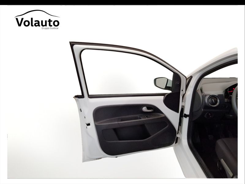 GuidiCar - VOLKSWAGEN up! 2022 up! 5p 1.0 eco up! Move up! 68cv my20 Usato