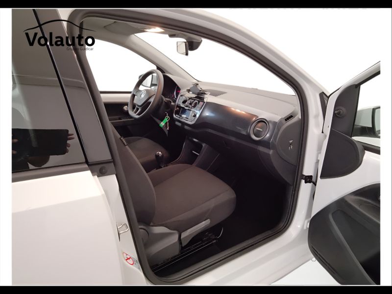 GuidiCar - VOLKSWAGEN up! 2022 up! 5p 1.0 eco up! Move up! 68cv my20 Usato