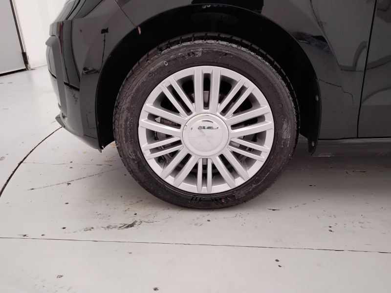 GuidiCar - VOLKSWAGEN up! 2022 up! 5p 1.0 evo Move up! 65cv Usato