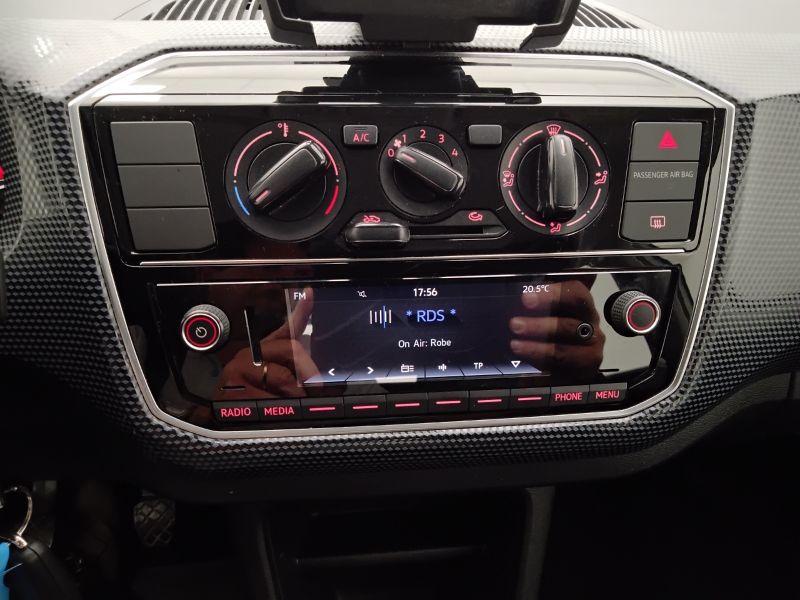 GuidiCar - VOLKSWAGEN up! 2018 up! 5p 1.0 Move up! 60cv Usato