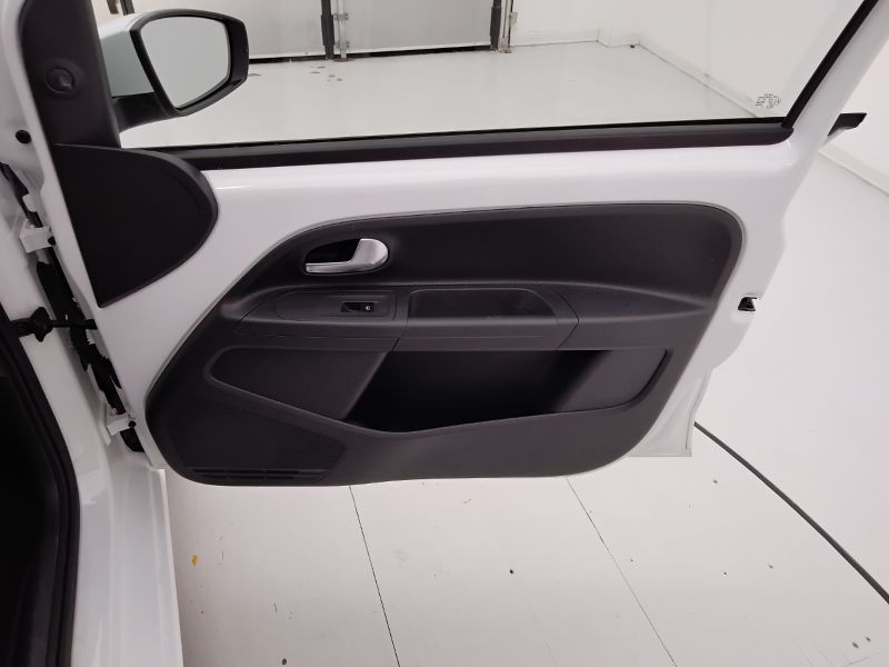 GuidiCar - VOLKSWAGEN up! 2018 up! 5p 1.0 Move up! 60cv Usato