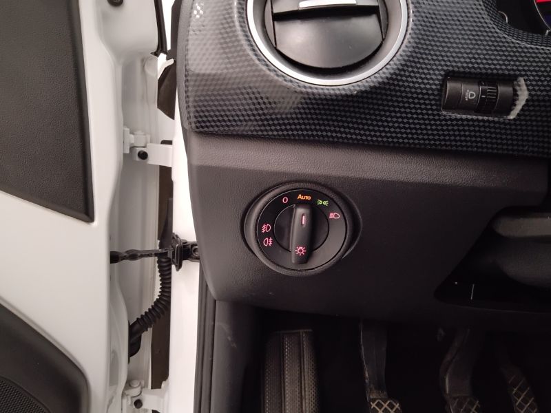 GuidiCar - VOLKSWAGEN up! 2018 up! 5p 1.0 Move up! 60cv Usato