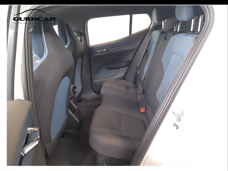 GuidiCar - VOLVO EX30 1 EX30 Single Motor Extended Range Plus rwd Nuovo