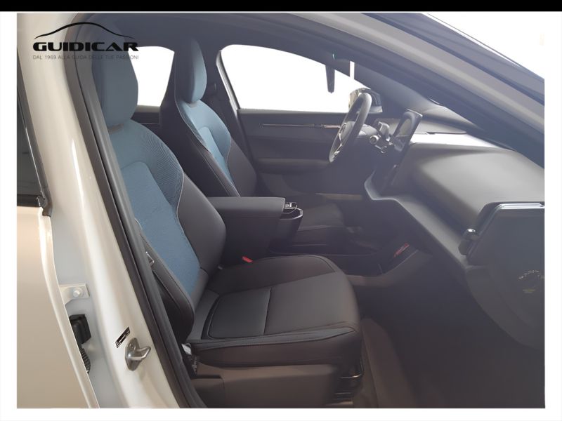 GuidiCar - VOLVO EX30 1 EX30 Single Motor Plus rwd Nuovo