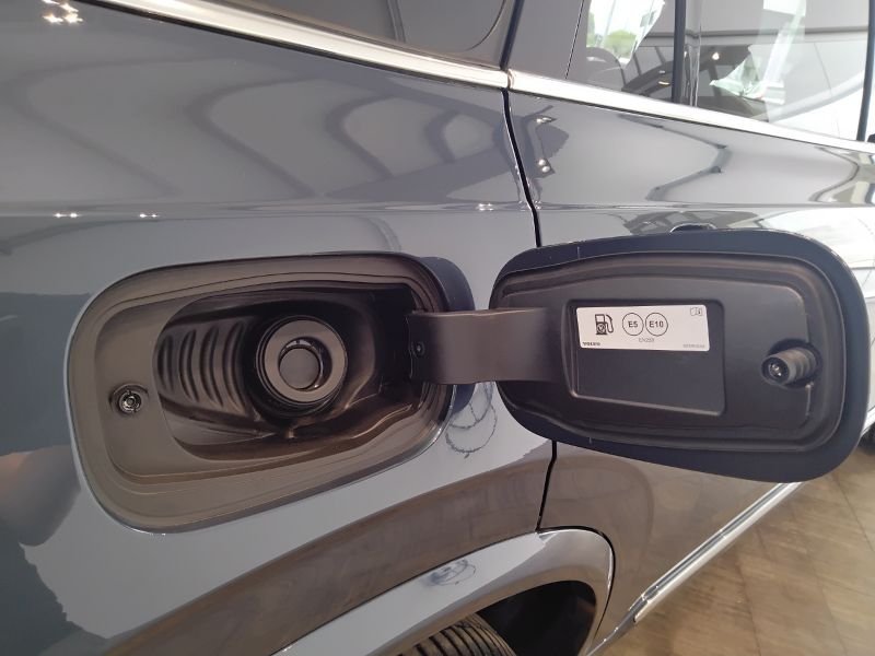 GuidiCar - VOLVO XC90 1 XC90 2.0 b5 Ultra Bright awd 7p.ti auto Nuovo