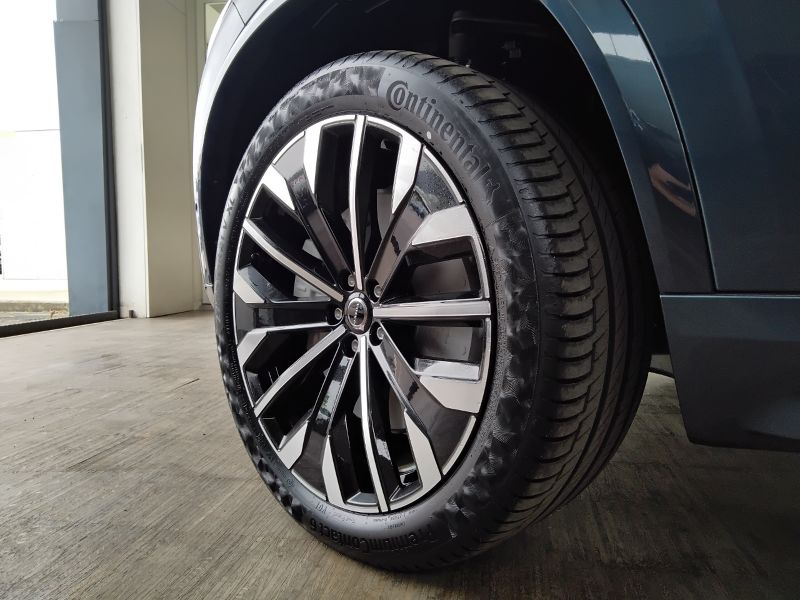 GuidiCar - VOLVO XC90 1 XC90 2.0 b5 Ultra Bright awd 7p.ti auto Nuovo