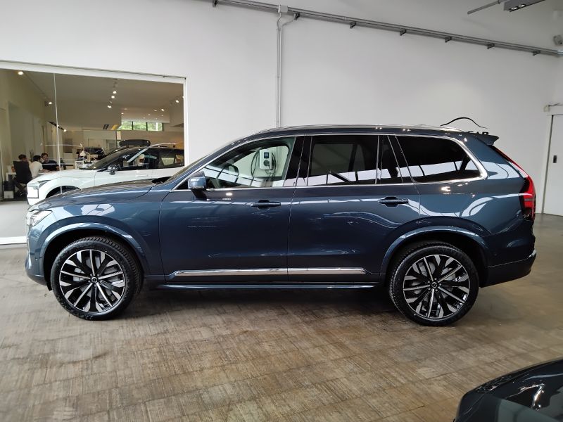 GuidiCar - VOLVO Nuova XC90 1 Nuova XC90 Ultra Bright B5 AWD AUT Nuovo