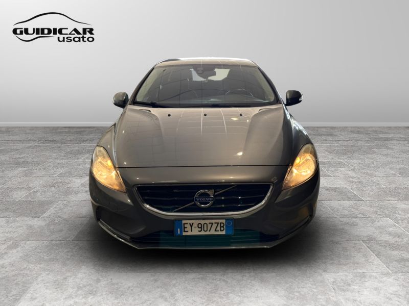 GuidiCar - VOLVO V40 2015 V40 1.6 d2 Business Edition Usato
