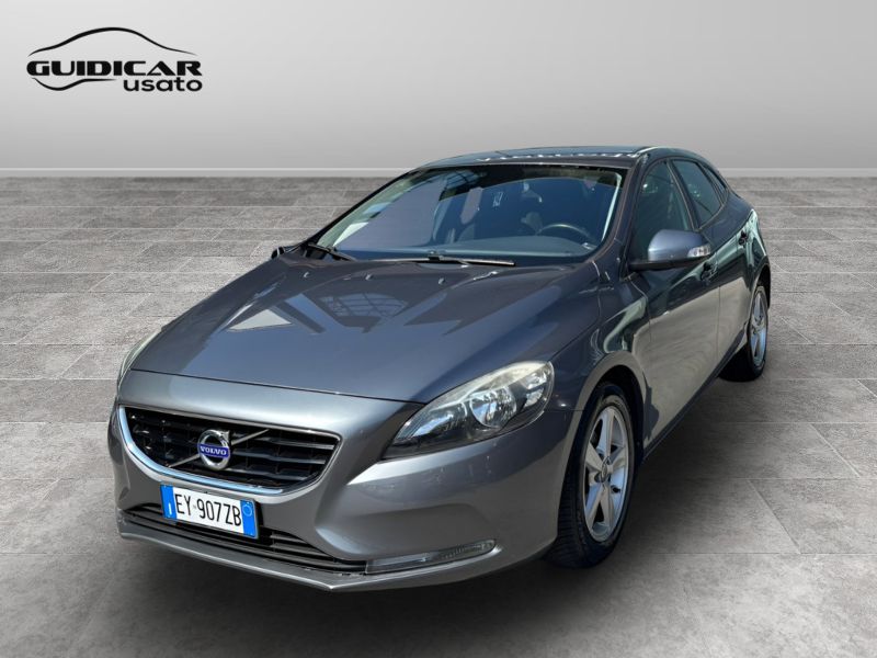 GuidiCar - VOLVO V40 2015 V40 1.6 d2 Business Edition Usato