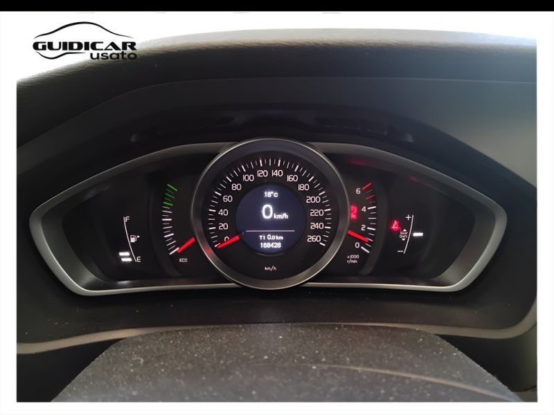 GuidiCar - VOLVO V40 2015 V40 1.6 d2 Business Edition Usato