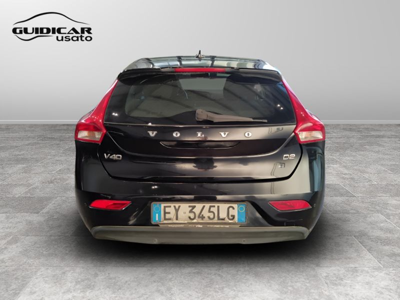 GuidiCar - VOLVO V40 2015 V40 1.6 d2 Business Edition Usato