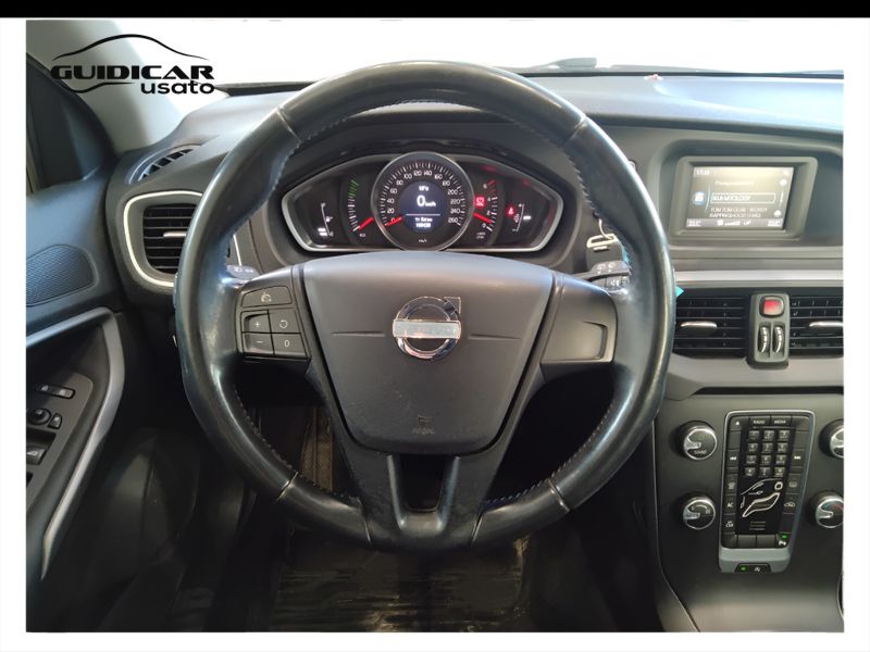 GuidiCar - VOLVO V40 2015 V40 1.6 d2 Business Edition Usato