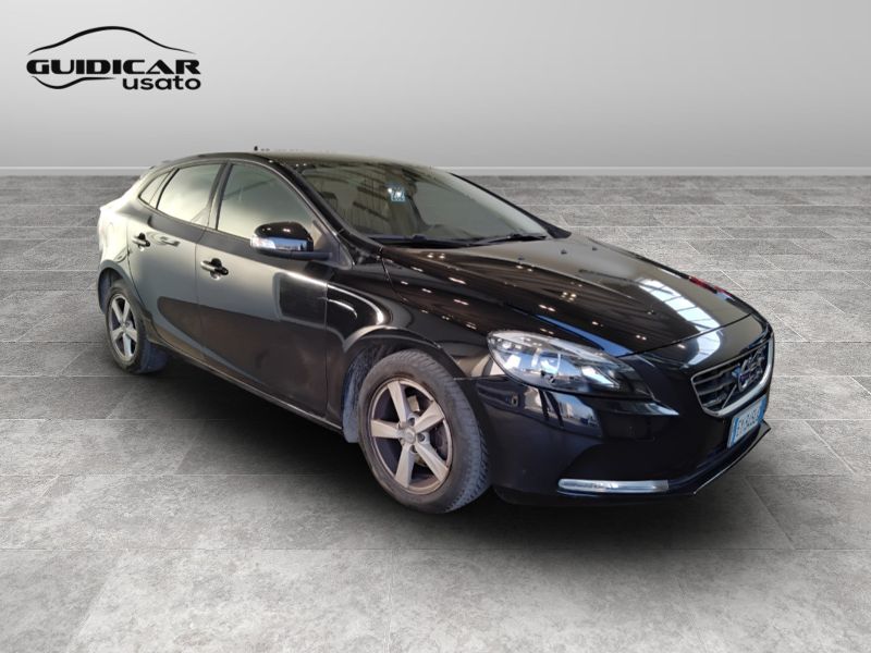 GuidiCar - VOLVO V40 2015 V40 1.6 d2 Business Edition Usato