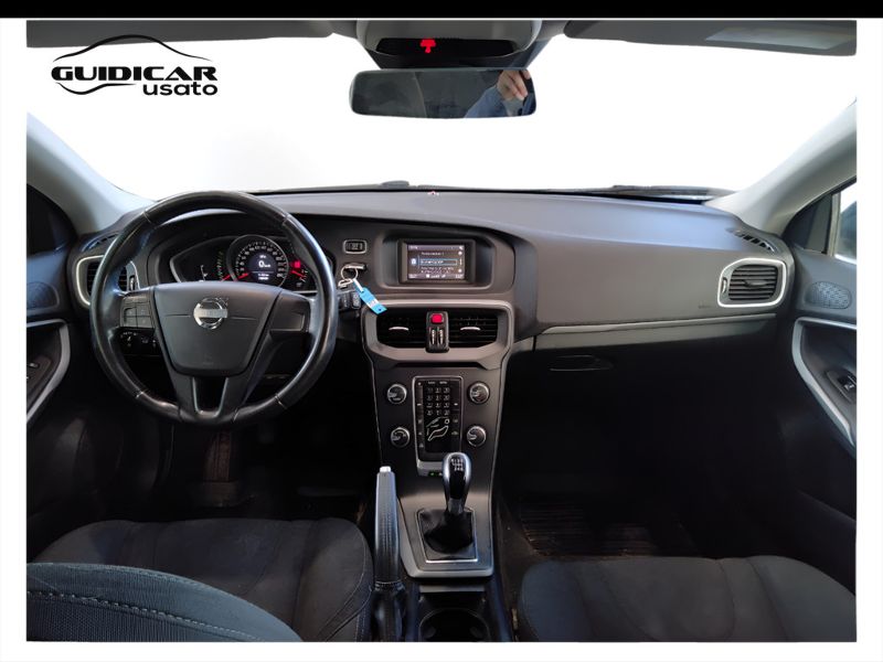 GuidiCar - VOLVO V40 2015 V40 1.6 d2 Business Edition Usato