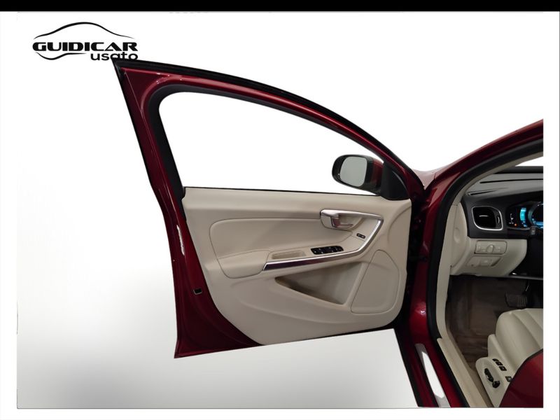 GuidiCar - VOLVO V60 2014 V60 2.4 d6 phev awd geatronic Usato