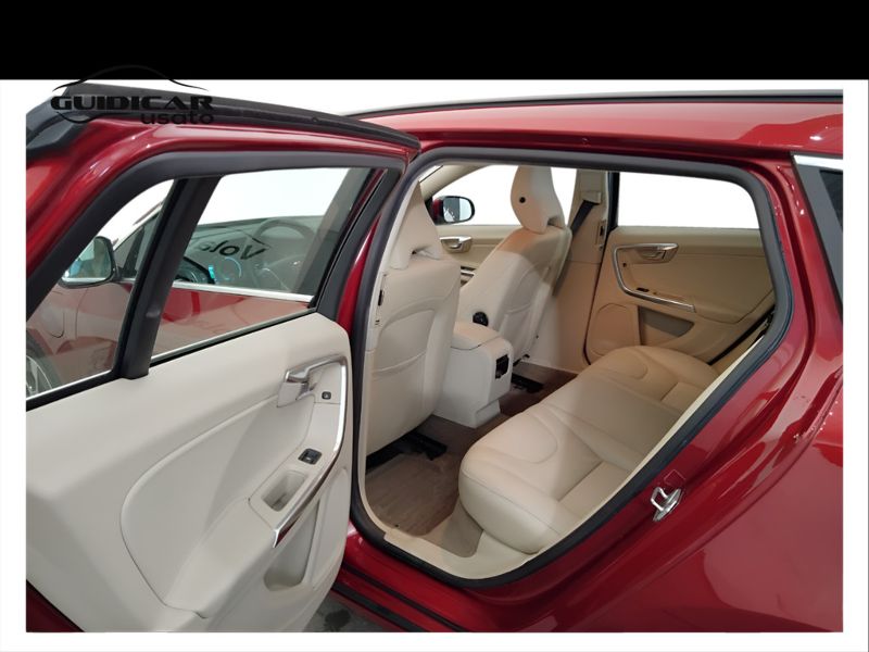 GuidiCar - VOLVO V60 2014 V60 2.4 d6 phev awd geatronic Usato