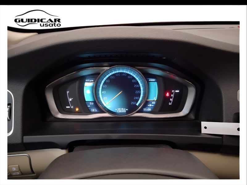 GuidiCar - VOLVO V60 2014 V60 2.4 d6 phev awd geatronic Usato