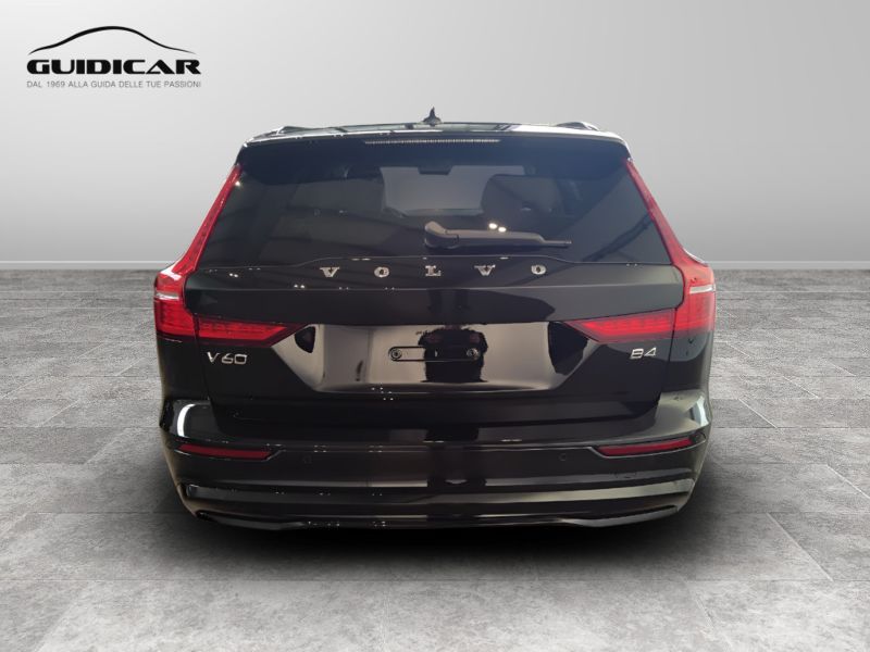 GuidiCar - VOLVO V60 1 V60 PLUS DARK B4 AUT Nuovo