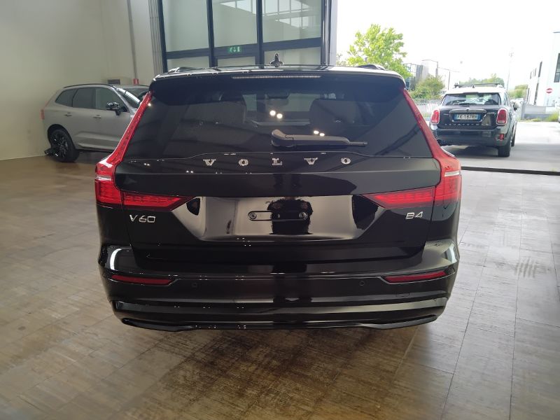 GuidiCar - VOLVO V60 1 V60 PLUS DARK B4 AUT Nuovo