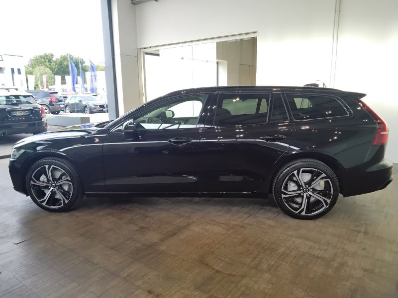 GuidiCar - VOLVO V60 1 V60 PLUS DARK B4 AUT Nuovo
