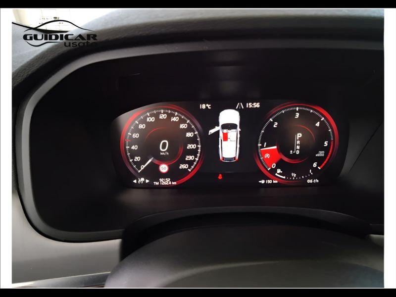 GuidiCar - VOLVO V90 2019 V90 Cross Country 2.0 d4 awd geartronic my19 Usato