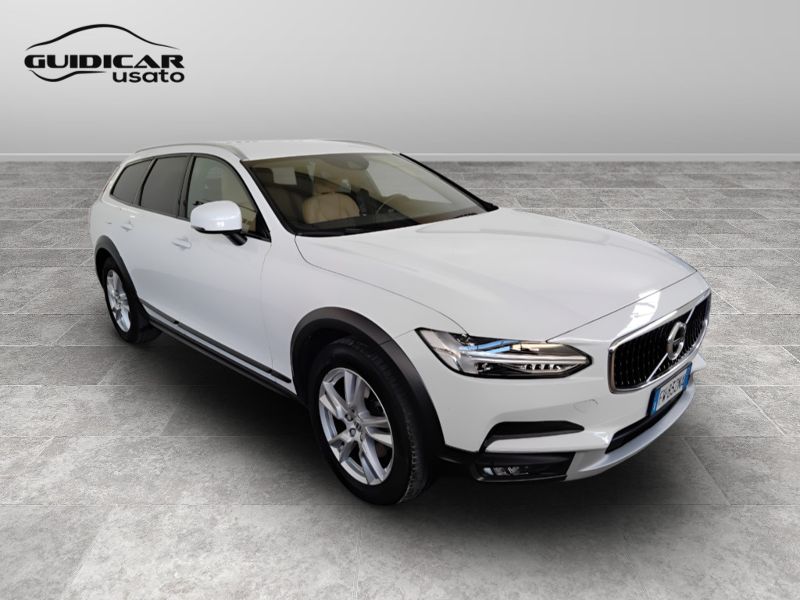 GuidiCar - VOLVO V90 2019 V90 Cross Country 2.0 d4 awd geartronic my19 Usato
