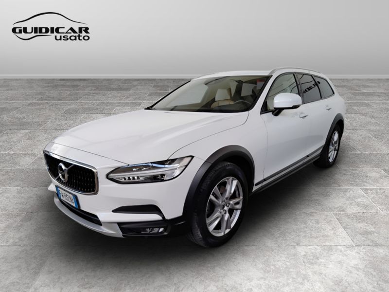 GuidiCar - VOLVO V90 2019 V90 Cross Country 2.0 d4 awd geartronic my19 Usato