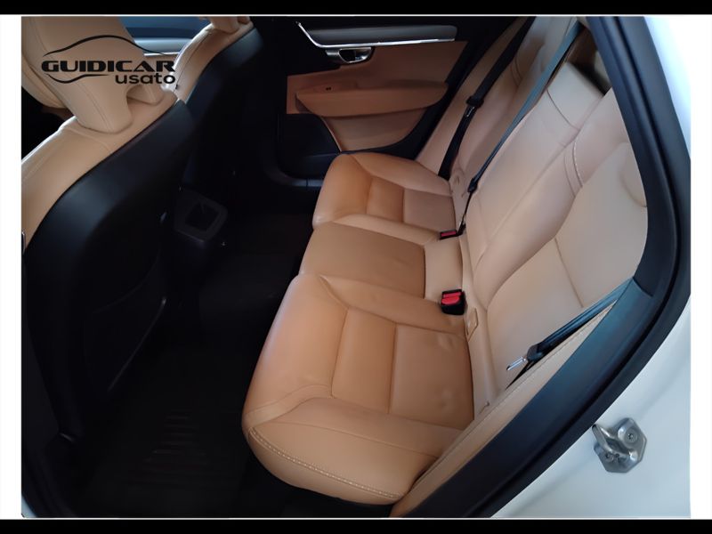 GuidiCar - VOLVO V90 2019 V90 Cross Country 2.0 d4 awd geartronic my19 Usato
