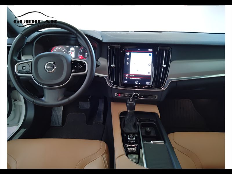 GuidiCar - VOLVO V90 2019 V90 Cross Country 2.0 d4 awd geartronic my19 Usato