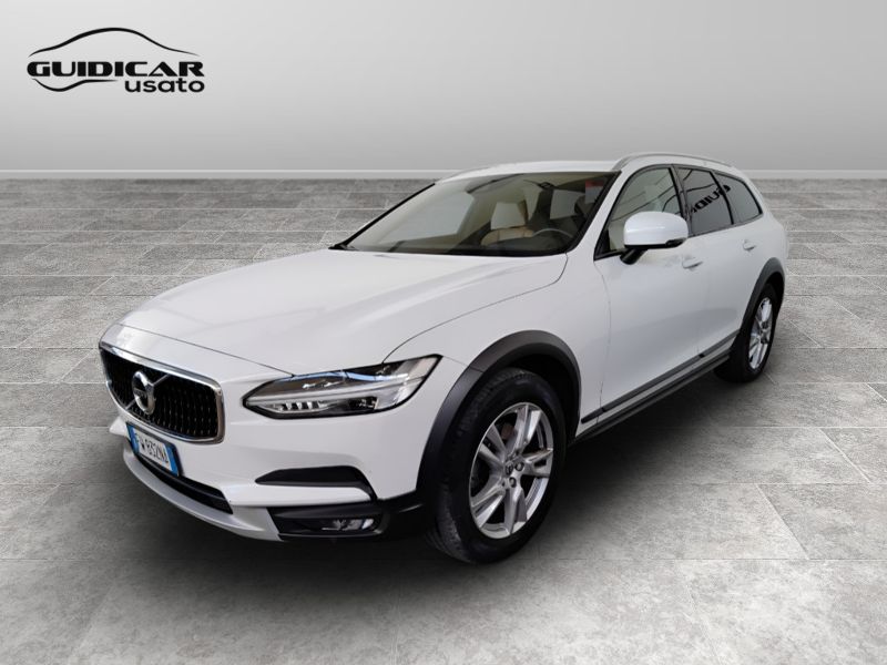 GuidiCar - VOLVO V90 2019 V90 Cross Country 2.0 d4 awd geartronic my19 Usato