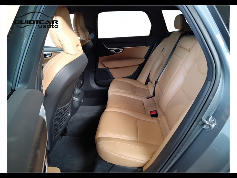 GuidiCar - VOLVO V90 2020 V90 Cross Country 2.0 d4 Pro awd geartronic my20 Usato