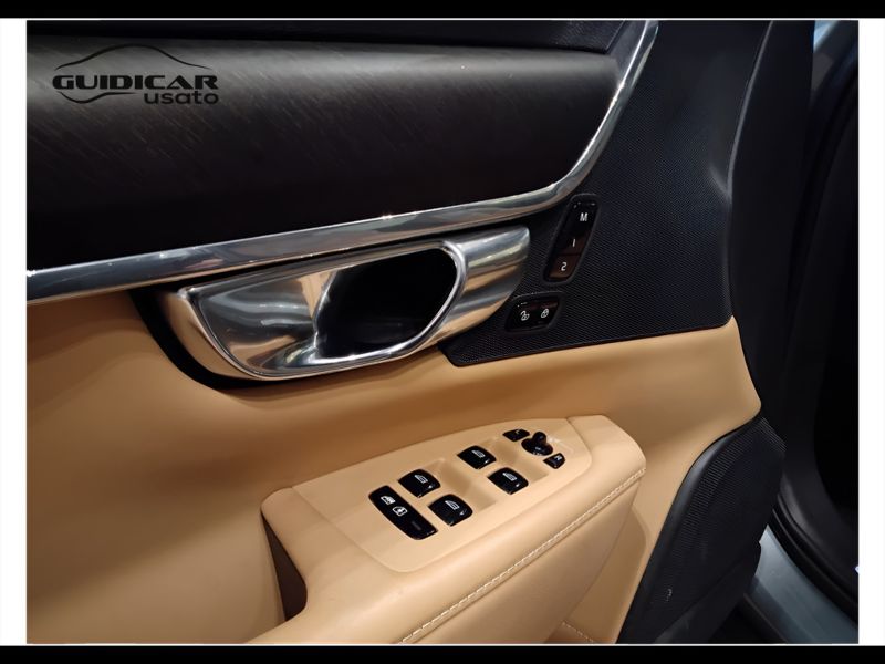 GuidiCar - VOLVO V90 2020 V90 Cross Country 2.0 d4 Pro awd geartronic my20 Usato
