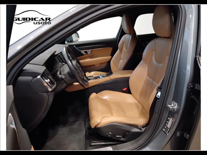 GuidiCar - VOLVO V90 2020 V90 Cross Country 2.0 d4 Pro awd geartronic my20 Usato
