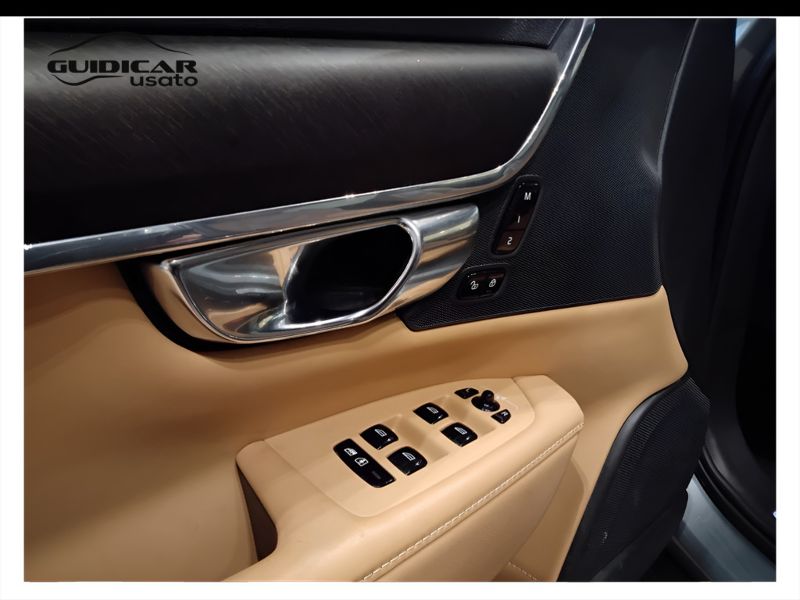 GuidiCar - VOLVO V90 2020 V90 Cross Country 2.0 d4 Pro awd geartronic my20 Usato