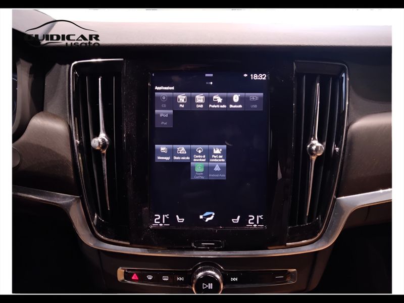 GuidiCar - VOLVO V90 2020 V90 Cross Country 2.0 d4 Pro awd geartronic my20 Usato