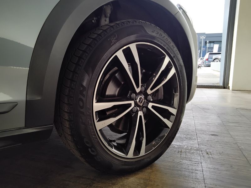GuidiCar - VOLVO V90 2020 V90 Cross Country 2.0 d4 Pro awd geartronic my20 Usato